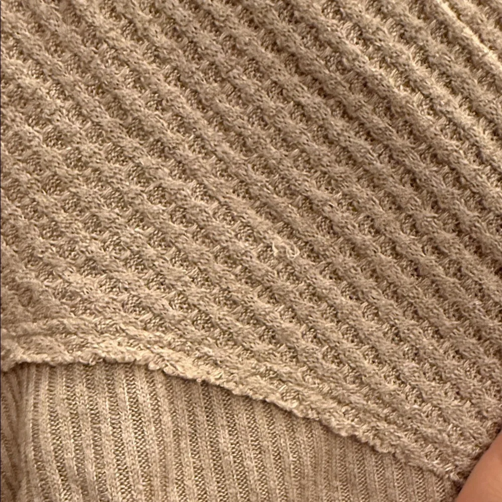 FP We The Free Size XS Tan Santa Clara Textured Thermal Long Sleeve V-Neck Top - Picture 8 of 14